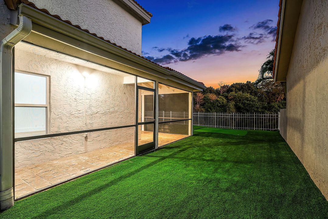 待售: $999,000 (4 贝兹, 3 浴室, 2573 平方英尺)