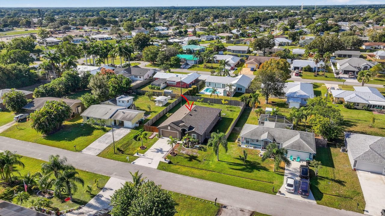 For Sale: $449,000 (4 beds, 2 baths, 1851 Square Feet)