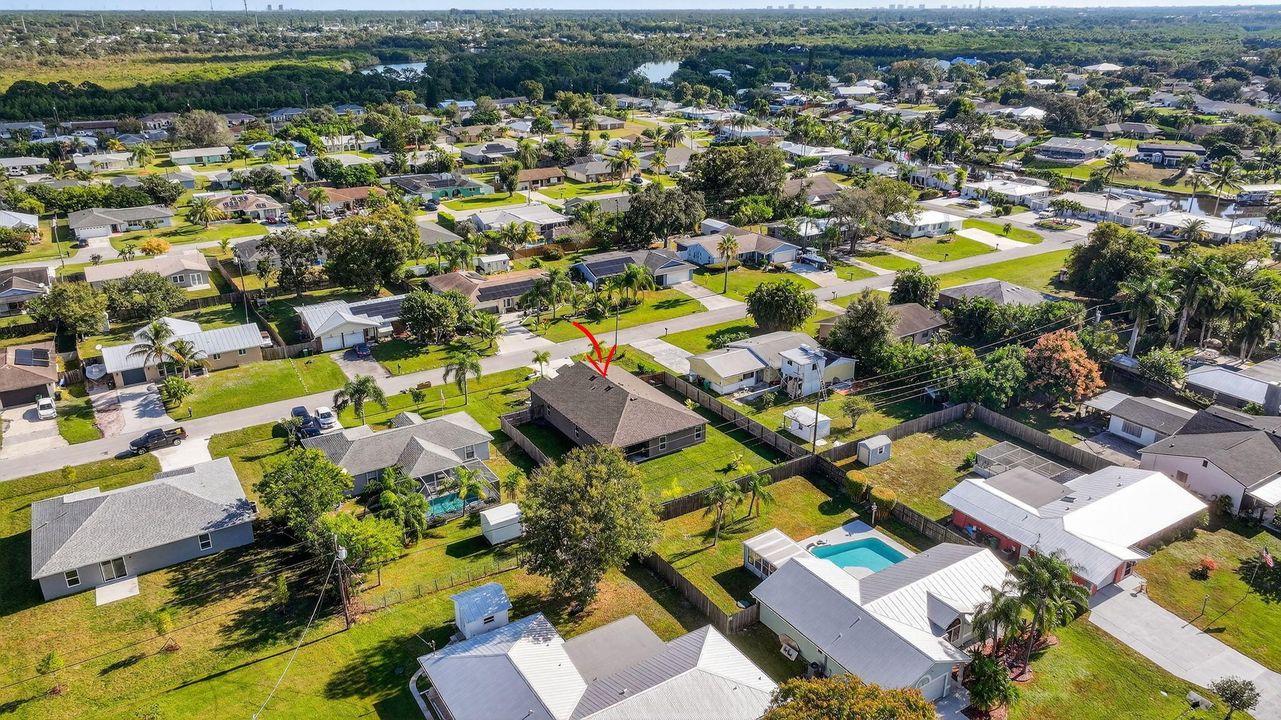 For Sale: $449,000 (4 beds, 2 baths, 1851 Square Feet)