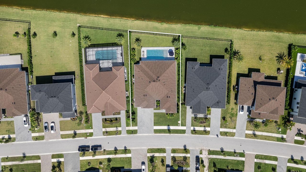 En Venta: $1,495,000 (4 camas, 3 baños, 3445 Pies cuadrados)