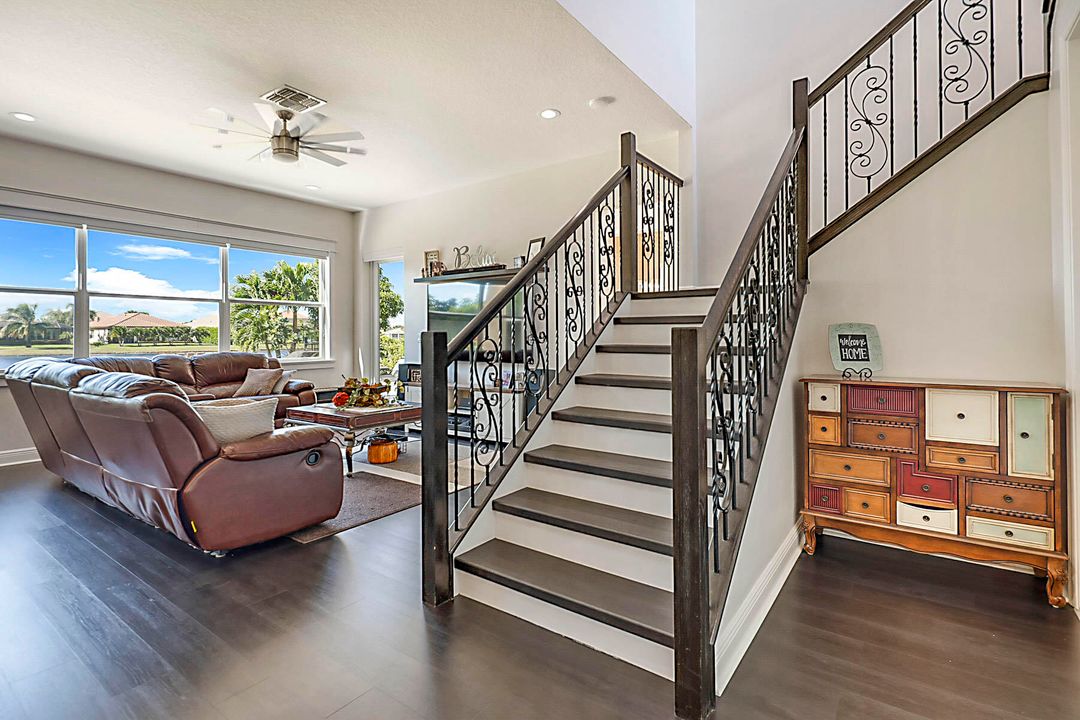 Active With Contract: $679,000 (3 beds, 3 baths, 2135 Square Feet)