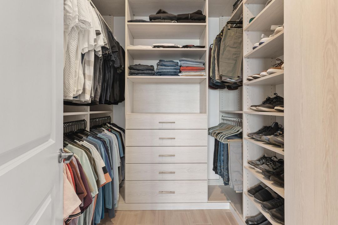 En Venta: $1,495,000 (4 camas, 3 baños, 3445 Pies cuadrados)