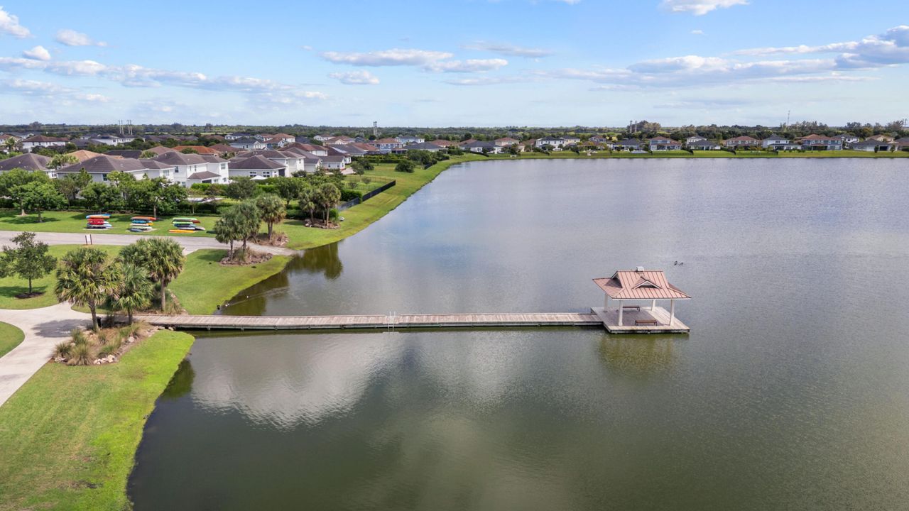 En Venta: $1,495,000 (4 camas, 3 baños, 3445 Pies cuadrados)