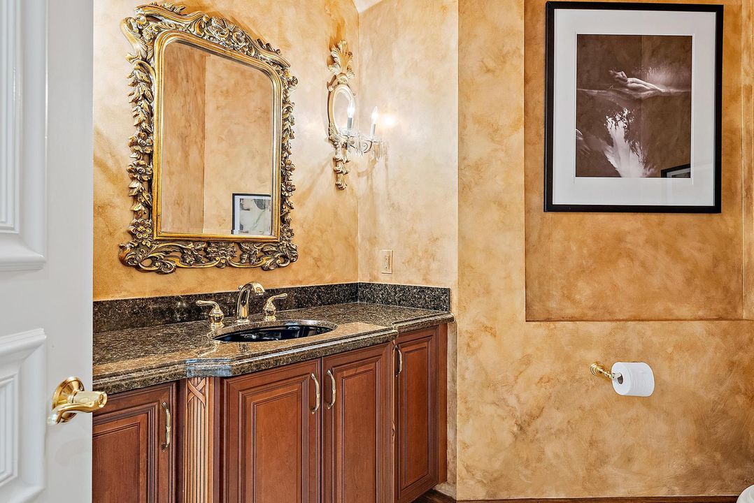 На продажу: $3,125,000 (4 спален, 4 ванн, 4750 Квадратных фут)