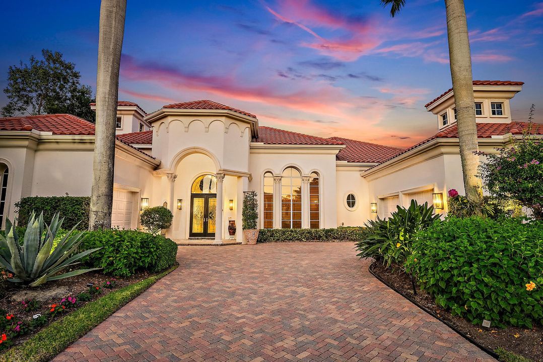 На продажу: $3,125,000 (4 спален, 4 ванн, 4750 Квадратных фут)