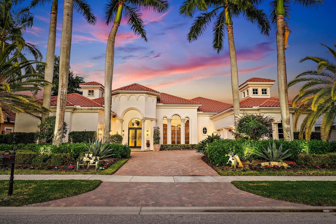 На продажу: $3,125,000 (4 спален, 4 ванн, 4750 Квадратных фут)