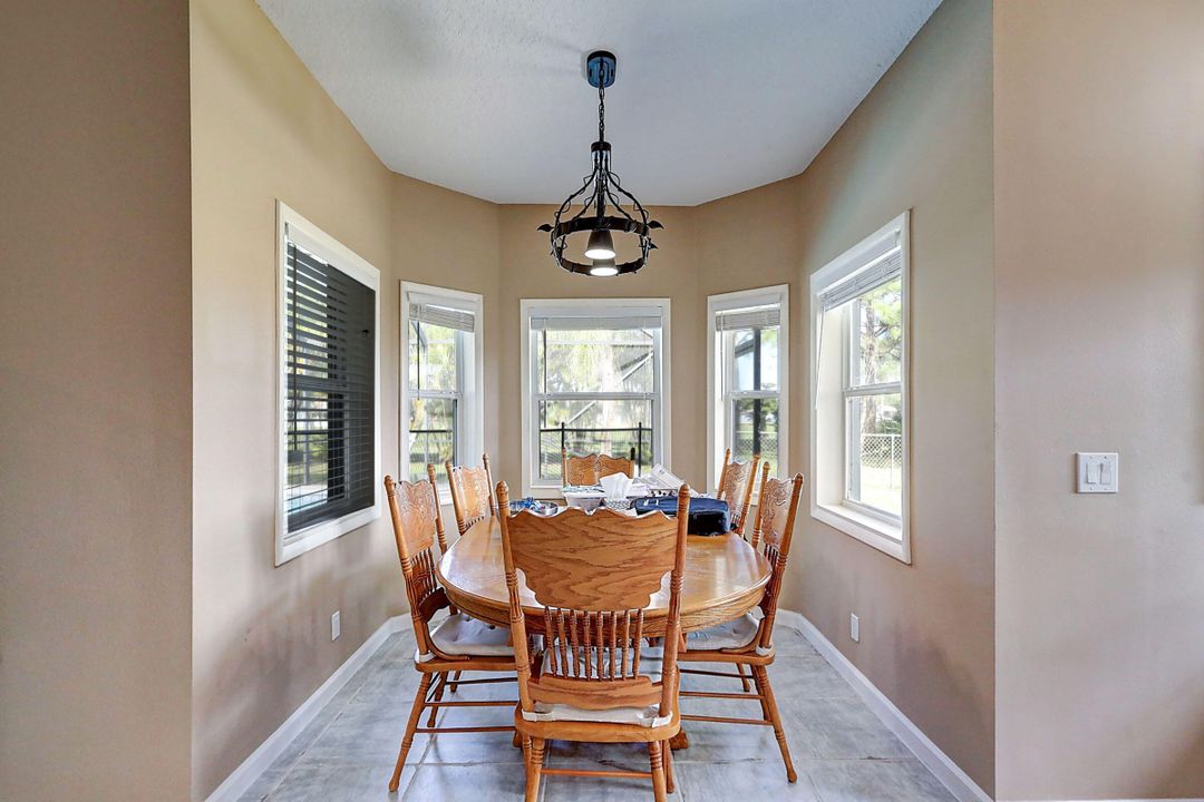 На продажу: $614,900 (4 спален, 3 ванн, 2444 Квадратных фут)