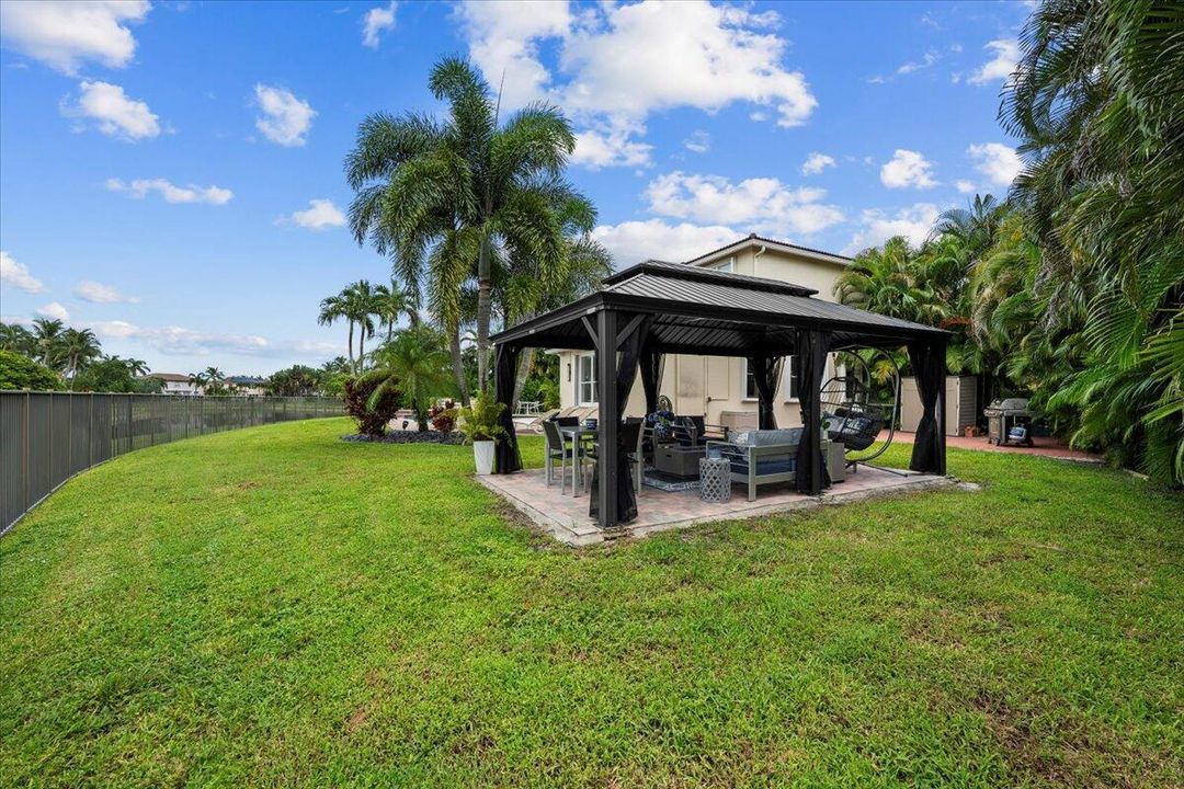 For Sale: $985,000 (4 beds, 3 baths, 2753 Square Feet)