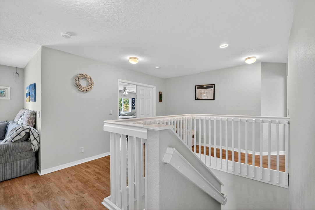 待售: $560,000 (4 贝兹, 2 浴室, 2353 平方英尺)