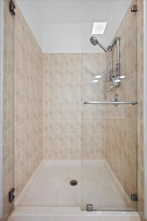 For Sale: $985,000 (4 beds, 3 baths, 2753 Square Feet)