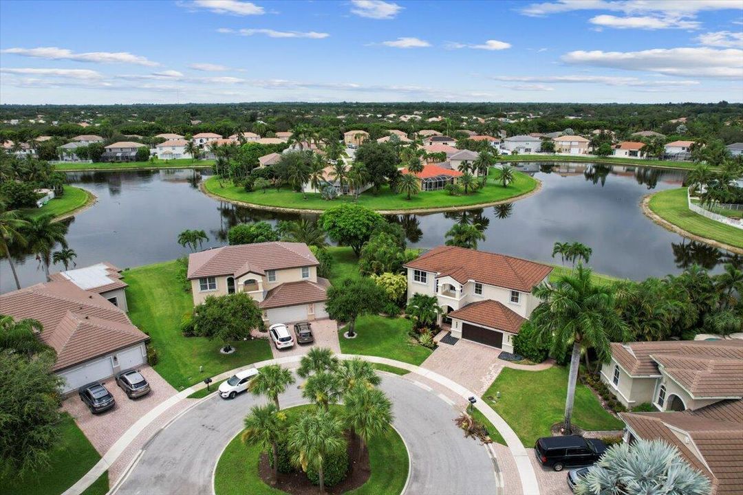 For Sale: $985,000 (4 beds, 3 baths, 2753 Square Feet)