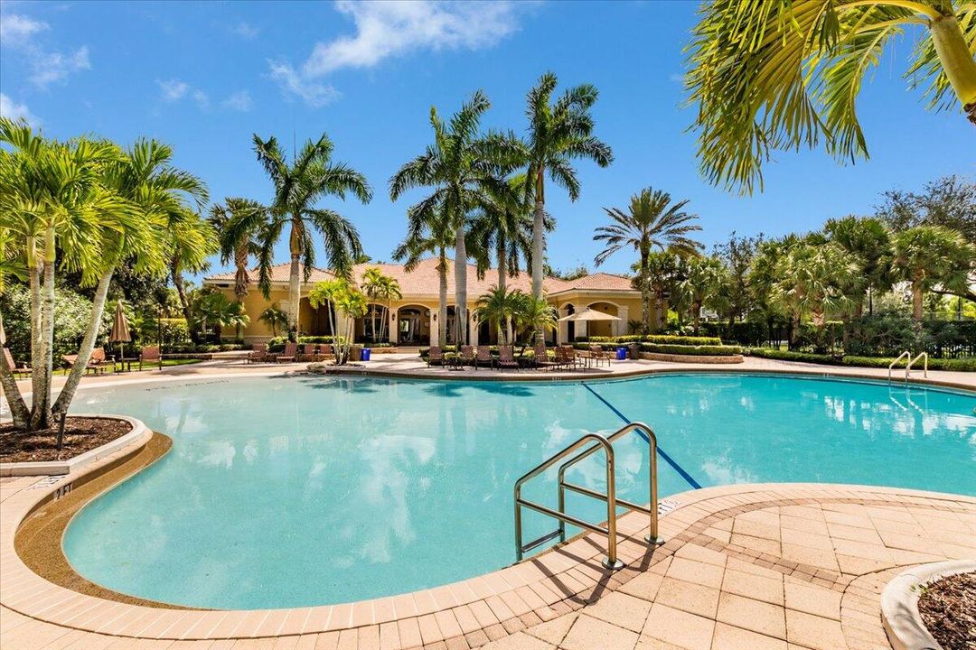 For Sale: $985,000 (4 beds, 3 baths, 2753 Square Feet)