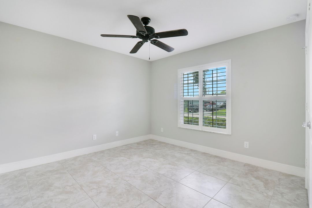 合同活跃: $2,995 (4 贝兹, 2 浴室, 1875 平方英尺)