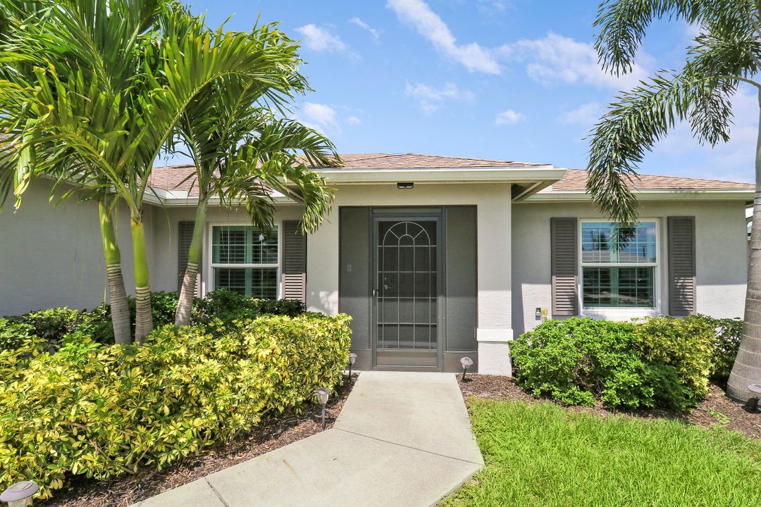 合同活跃: $2,995 (4 贝兹, 2 浴室, 1875 平方英尺)