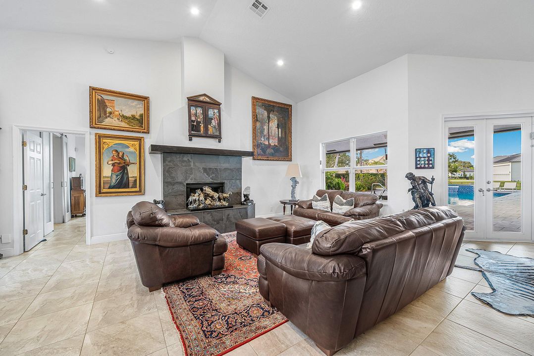 For Sale: $3,750,000 (5 beds, 4 baths, 3702 Square Feet)