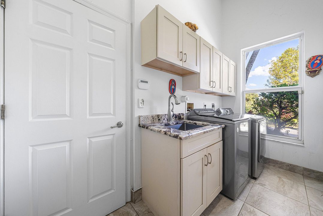 For Sale: $3,750,000 (5 beds, 4 baths, 3702 Square Feet)