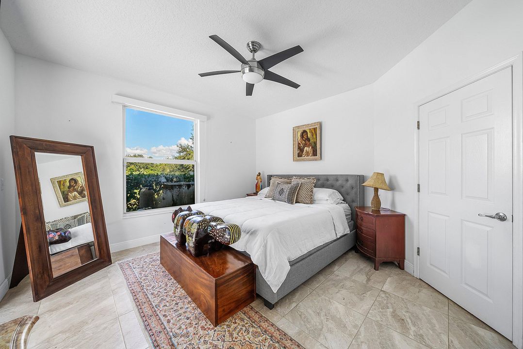 For Sale: $3,750,000 (5 beds, 4 baths, 3702 Square Feet)