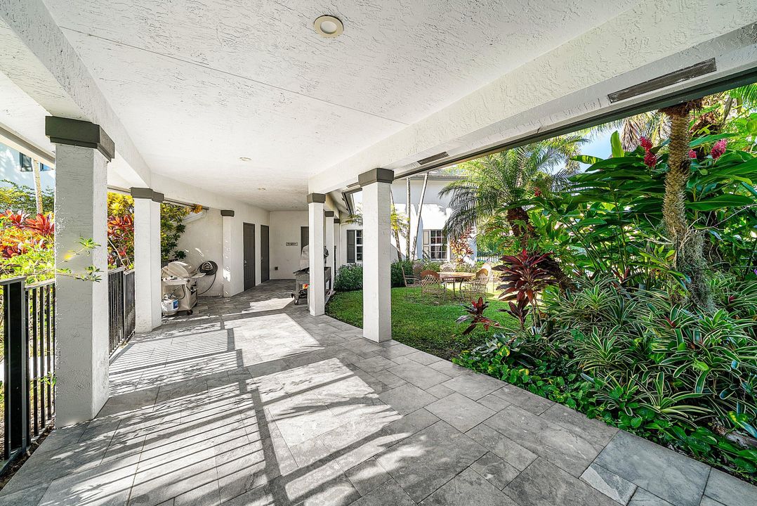 For Sale: $3,750,000 (5 beds, 4 baths, 3702 Square Feet)