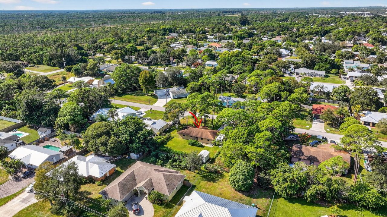 For Sale: $270,000 (2 beds, 2 baths, 980 Square Feet)