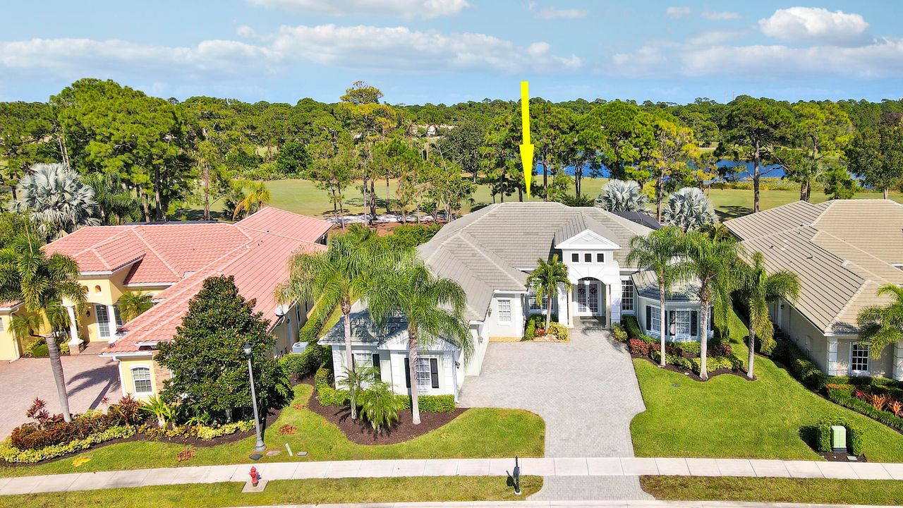 For Sale: $1,100,000 (4 beds, 4 baths, 3882 Square Feet)