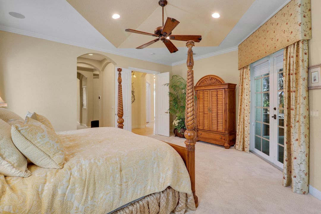 For Sale: $1,100,000 (4 beds, 4 baths, 3882 Square Feet)