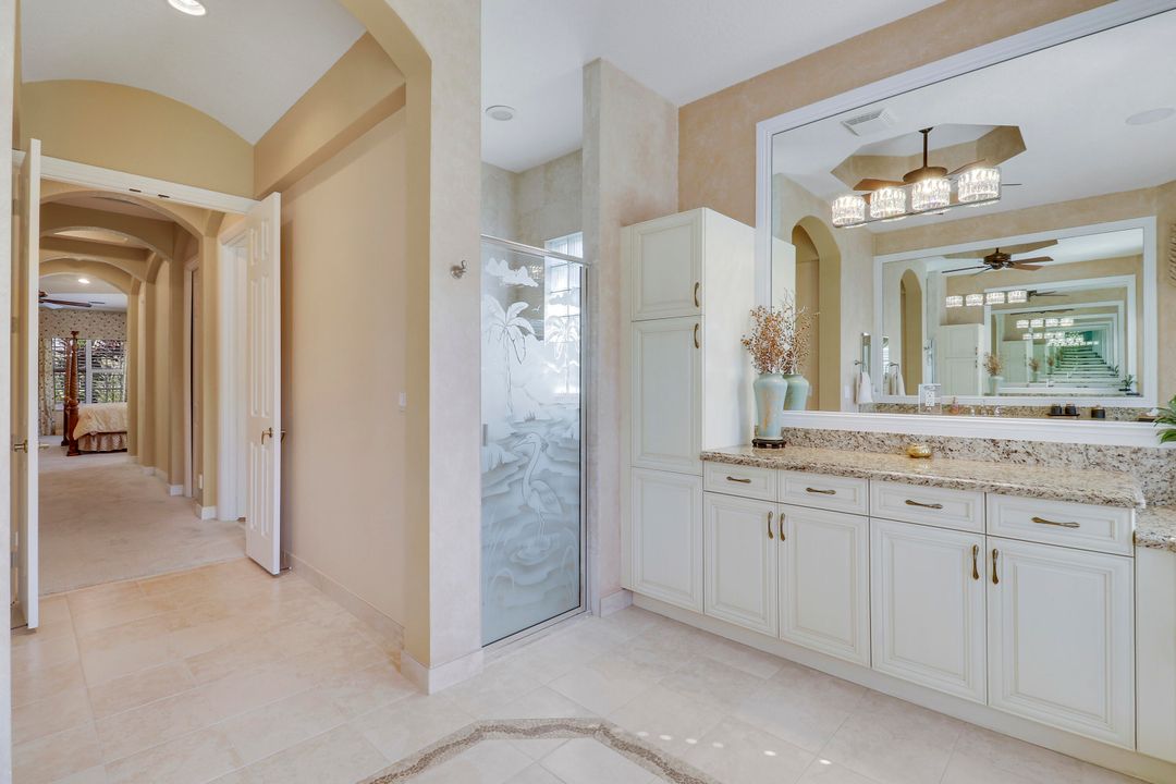 For Sale: $1,100,000 (4 beds, 4 baths, 3882 Square Feet)