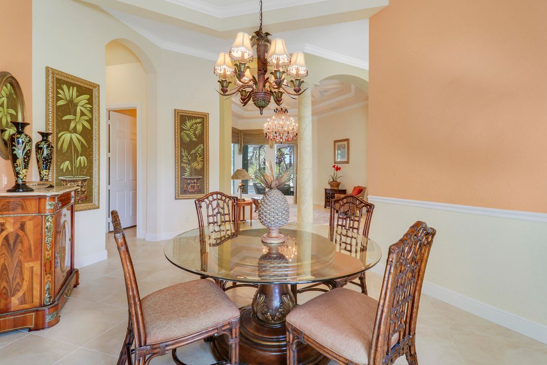 For Sale: $1,100,000 (4 beds, 4 baths, 3882 Square Feet)