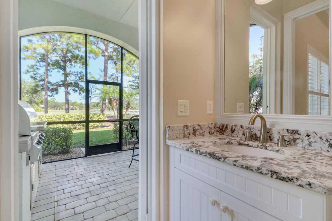 For Sale: $1,100,000 (4 beds, 4 baths, 3882 Square Feet)