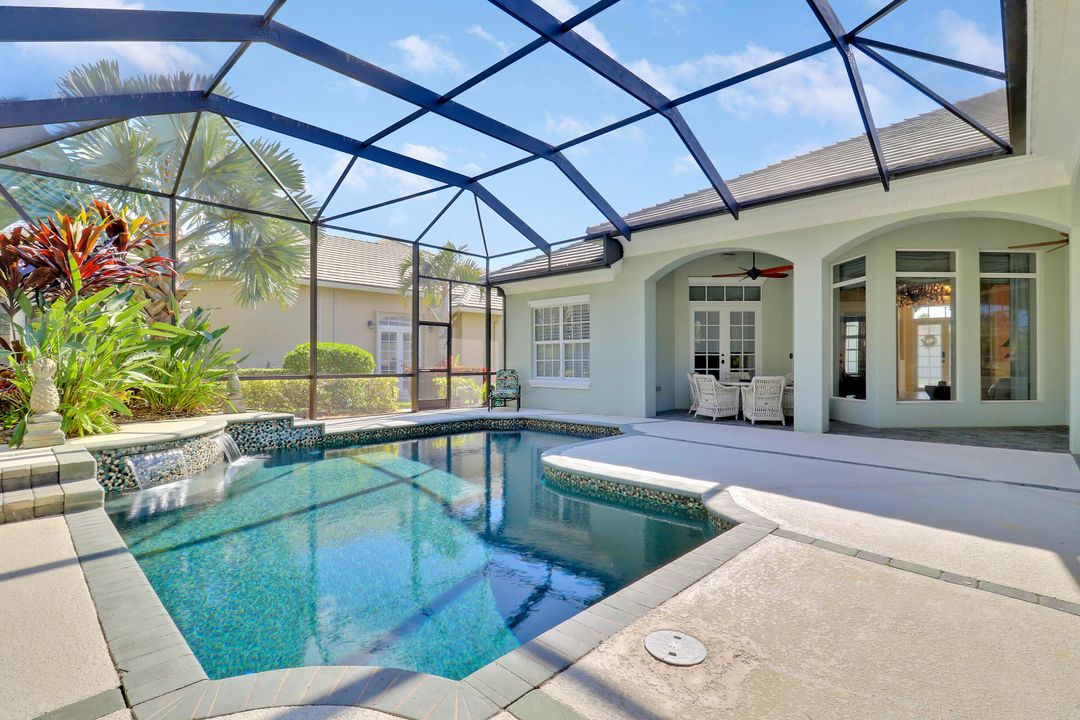 For Sale: $1,100,000 (4 beds, 4 baths, 3882 Square Feet)