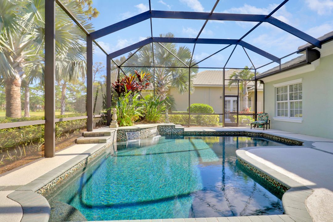 For Sale: $1,100,000 (4 beds, 4 baths, 3882 Square Feet)