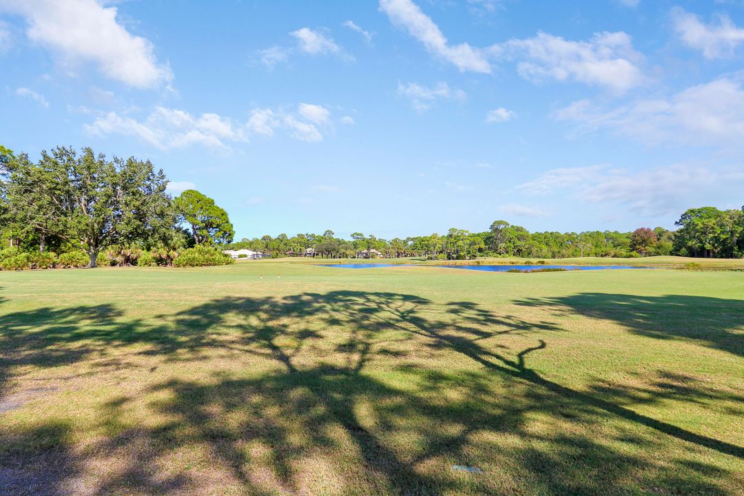 For Sale: $1,100,000 (4 beds, 4 baths, 3882 Square Feet)