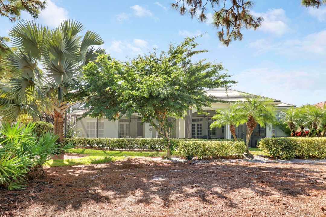 For Sale: $1,100,000 (4 beds, 4 baths, 3882 Square Feet)