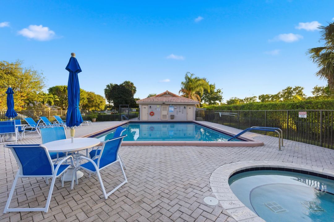 En Venta: $448,000 (3 camas, 2 baños, 1895 Pies cuadrados)