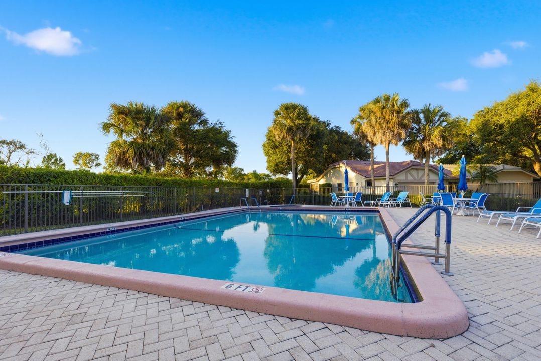 En Venta: $448,000 (3 camas, 2 baños, 1895 Pies cuadrados)