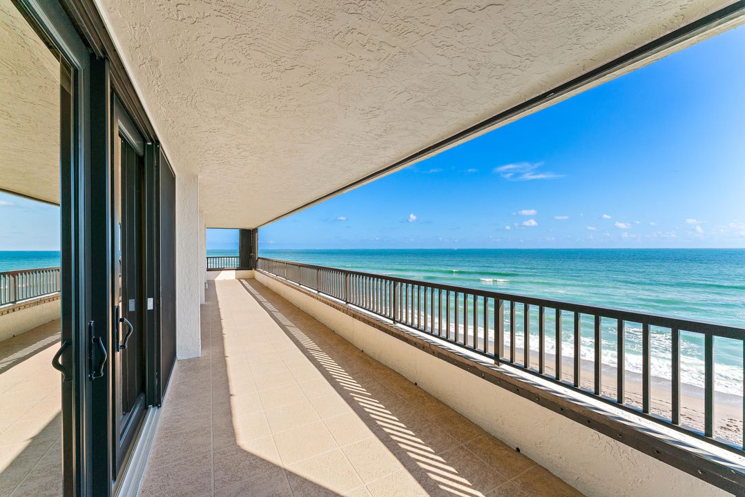 For Sale: $2,399,950 (3 beds, 2 baths, 2554 Square Feet)