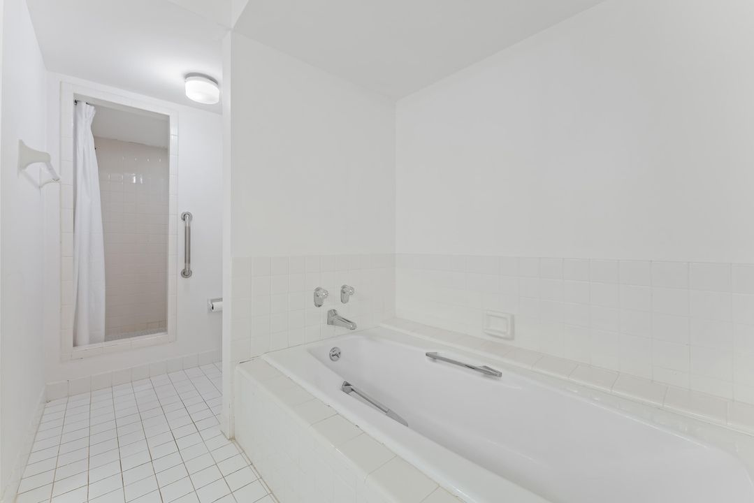 For Sale: $2,399,950 (3 beds, 2 baths, 2554 Square Feet)