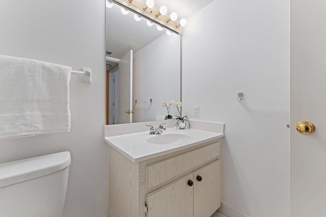 For Sale: $2,399,950 (3 beds, 2 baths, 2554 Square Feet)