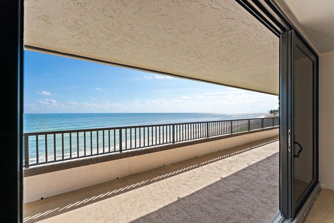 For Sale: $2,399,950 (3 beds, 2 baths, 2554 Square Feet)