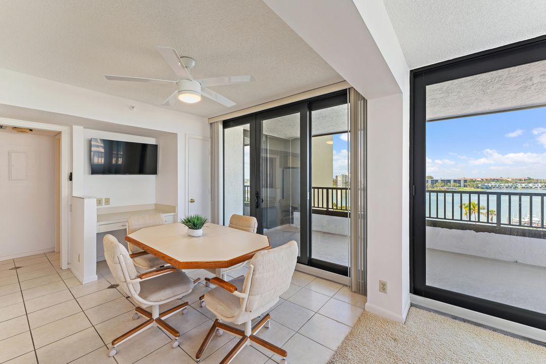 For Sale: $2,399,950 (3 beds, 2 baths, 2554 Square Feet)