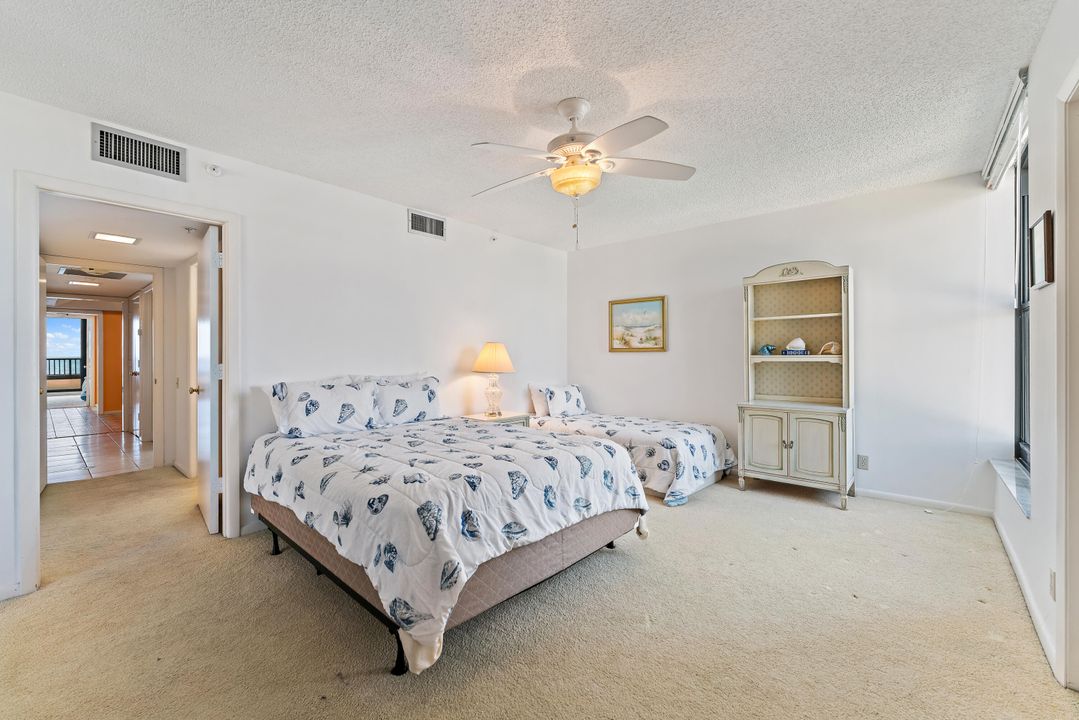 For Sale: $2,399,950 (3 beds, 2 baths, 2554 Square Feet)