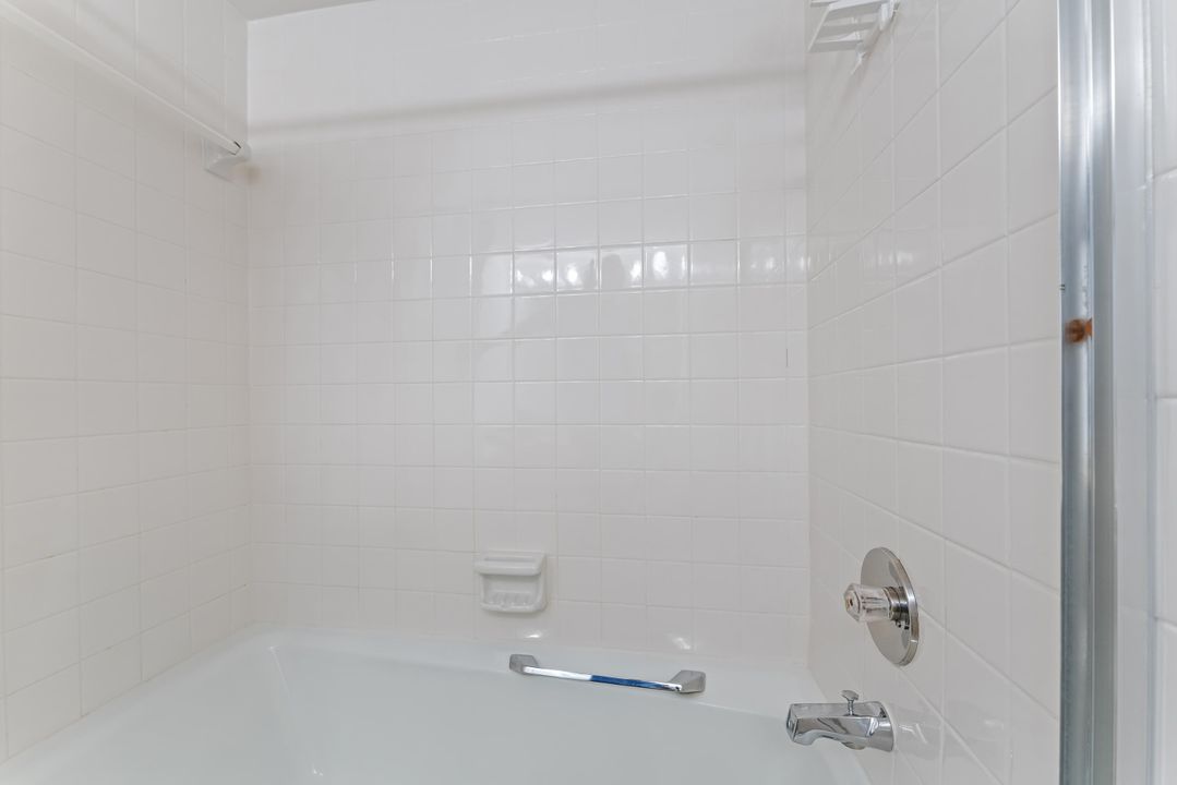 For Sale: $2,399,950 (3 beds, 2 baths, 2554 Square Feet)