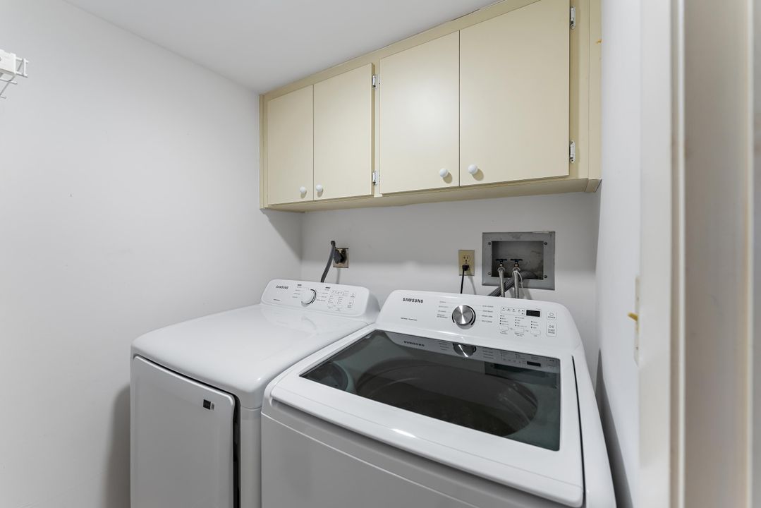 For Sale: $2,399,950 (3 beds, 2 baths, 2554 Square Feet)