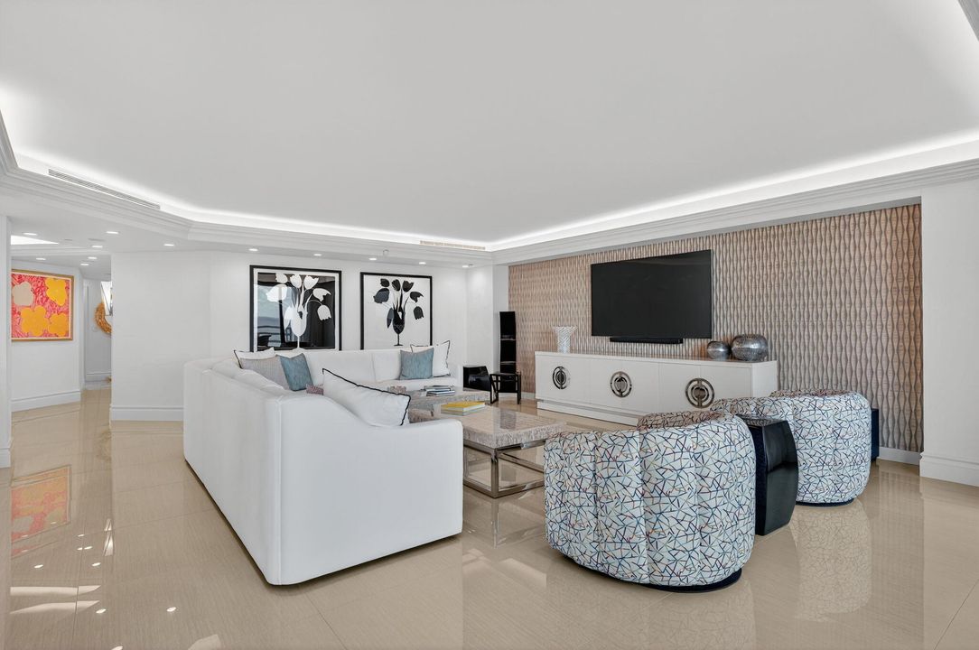 For Sale: $3,750,000 (3 beds, 3 baths, 2792 Square Feet)