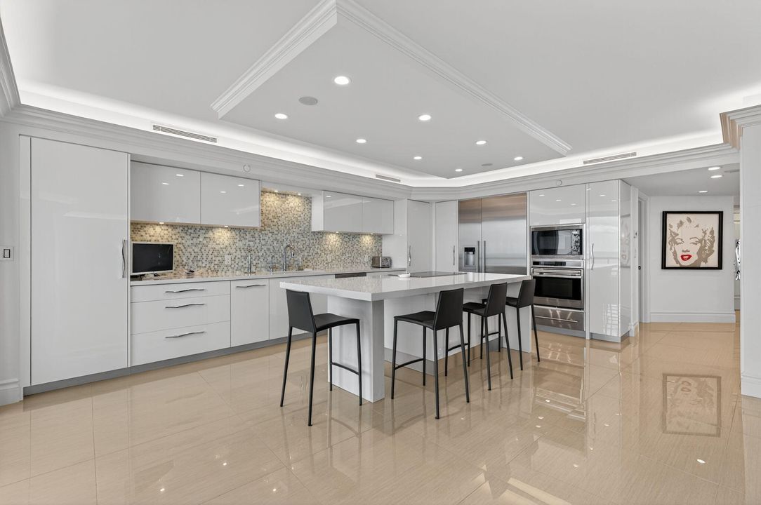 For Sale: $3,750,000 (3 beds, 3 baths, 2792 Square Feet)