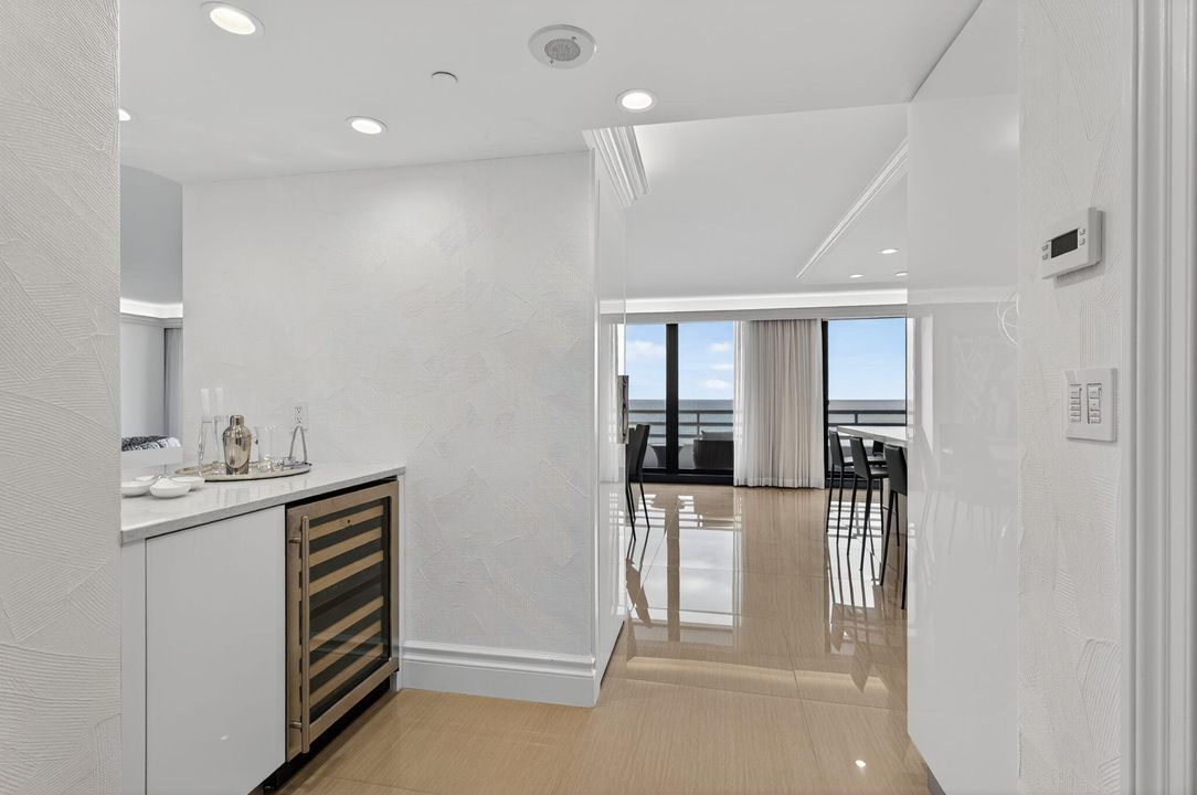 For Sale: $3,750,000 (3 beds, 3 baths, 2792 Square Feet)