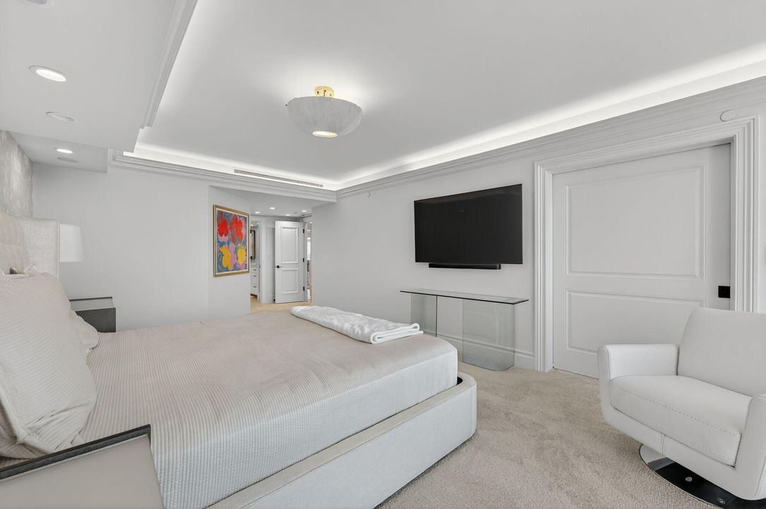 For Sale: $3,750,000 (3 beds, 3 baths, 2792 Square Feet)