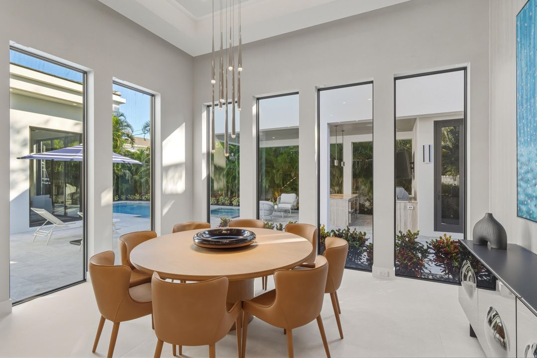 En Venta: $6,690,000 (5 camas, 6 baños, 5443 Pies cuadrados)