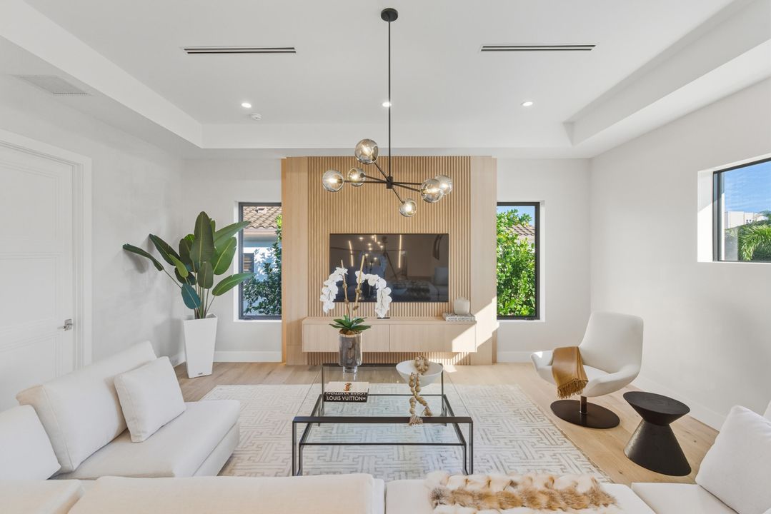 En Venta: $6,690,000 (5 camas, 6 baños, 5443 Pies cuadrados)