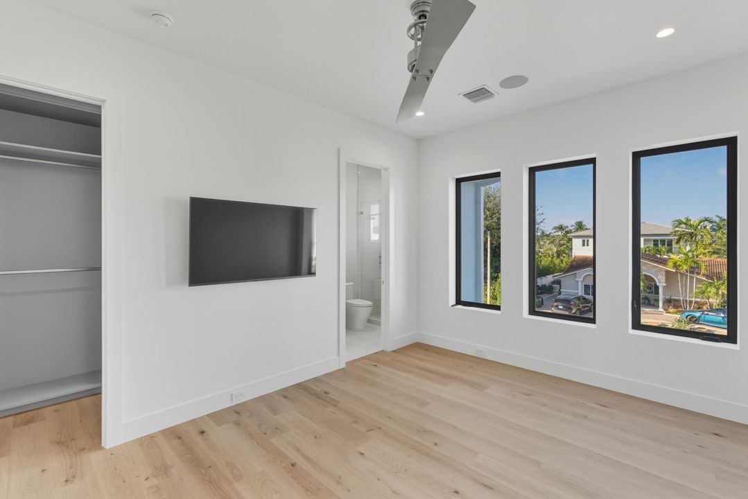 En Venta: $6,690,000 (5 camas, 6 baños, 5443 Pies cuadrados)