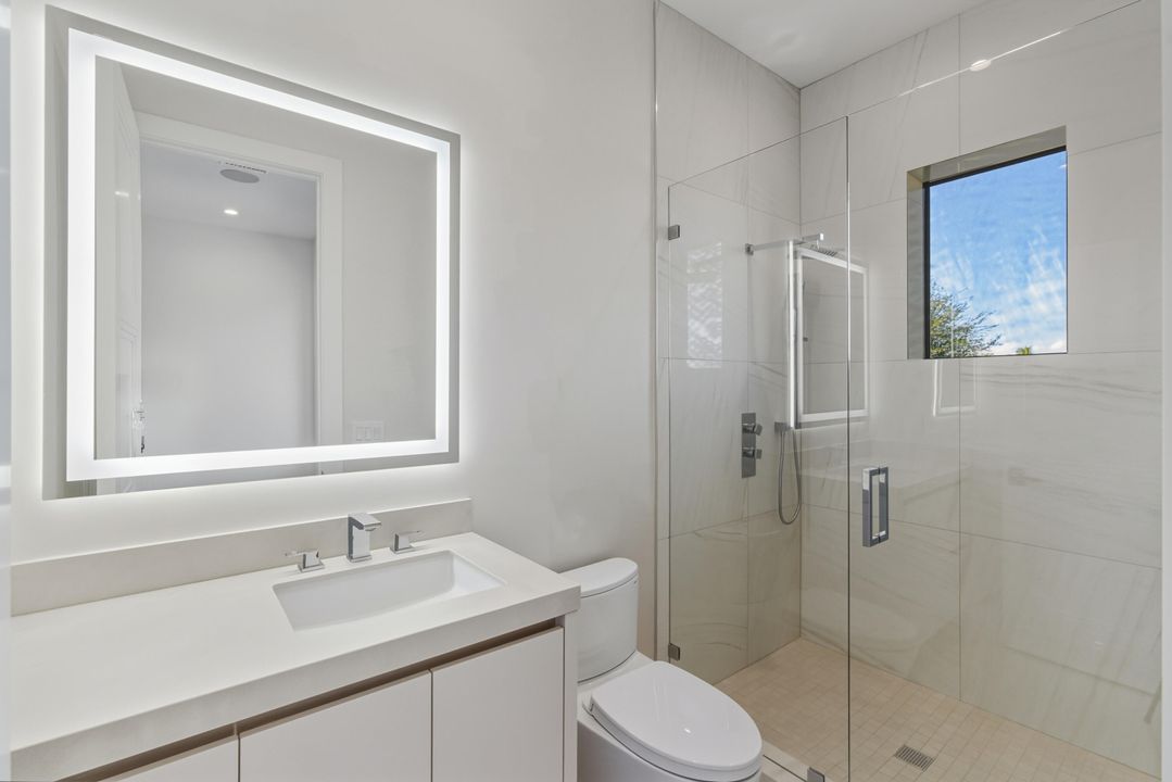 En Venta: $6,690,000 (5 camas, 6 baños, 5443 Pies cuadrados)